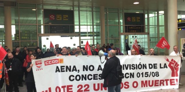 UGT y CCOO convocan nuevas movilizaciones y huelgas en los servicios de hostelería de los aeropuertos