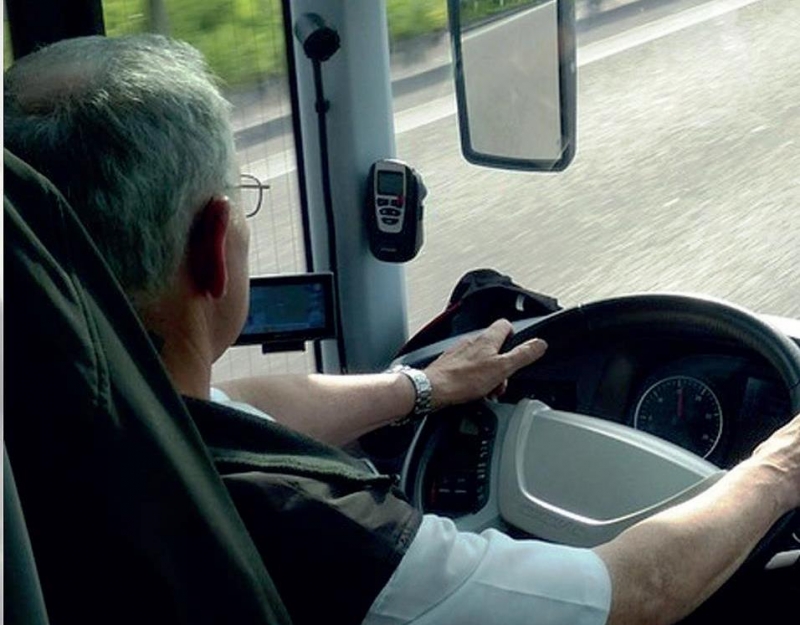 Riesgos Psicosociales en conductores/as mayores de 55 años en el transporte, de viajeros por carretera. Criterios de mejora y hábitos saludables. ES 2017-0081