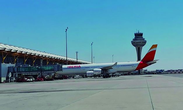UGT convoca huelga en Iberia en el aeropuerto de Adolfo Suárez Madrid Barajas