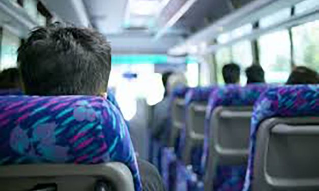 UGT firma el convenio de Transporte de Viajeros por Carretera de Bizkaia, con subidas salariales del 17% para los 4 años de vigencia
